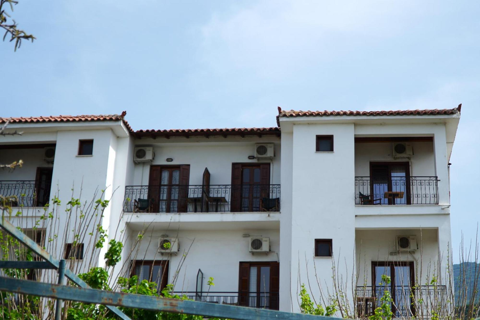 Hotel Defkalion Alli Meria Εξωτερικό φωτογραφία