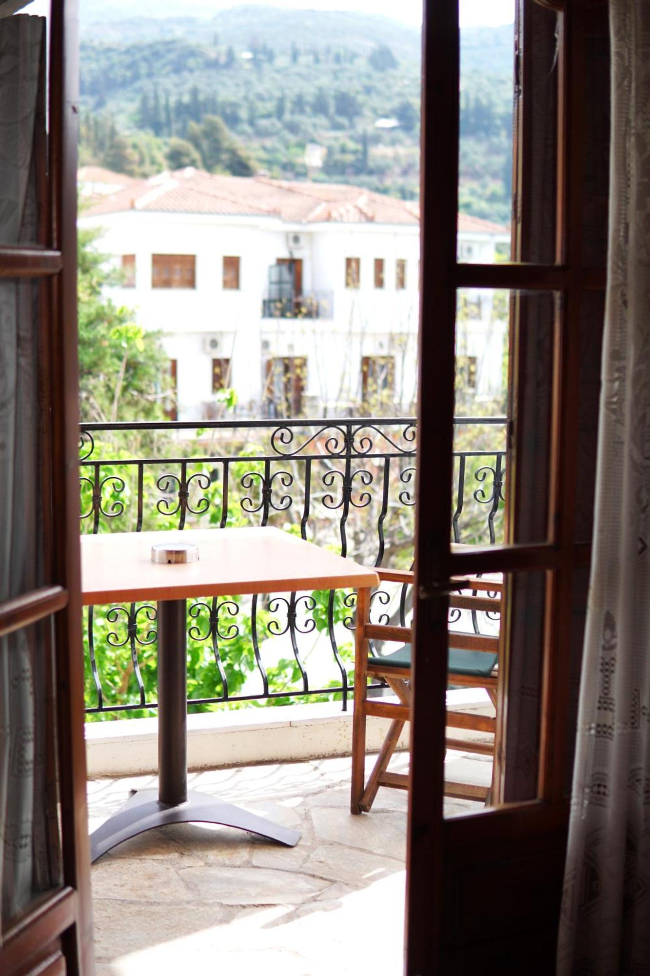 Hotel Defkalion Alli Meria Εξωτερικό φωτογραφία